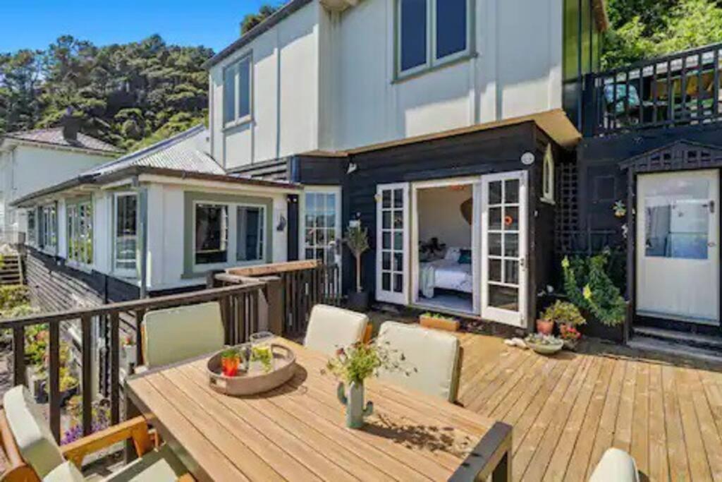 Seaglass Cottage Lower Hutt Exteriör bild